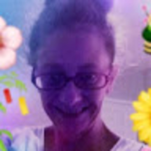 Meet your Posher, Candy - Picture 1 of 1